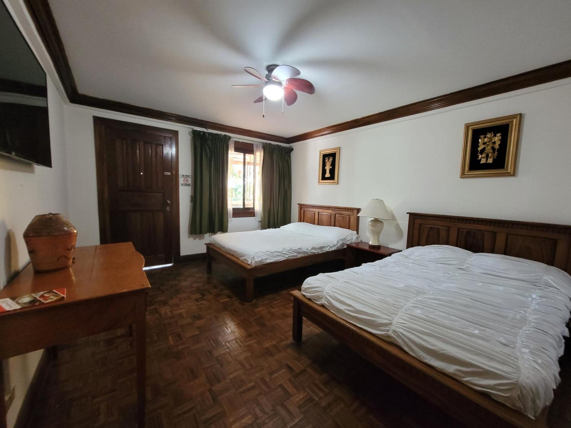 Hotel Whiskey Barrel San José Esterno foto