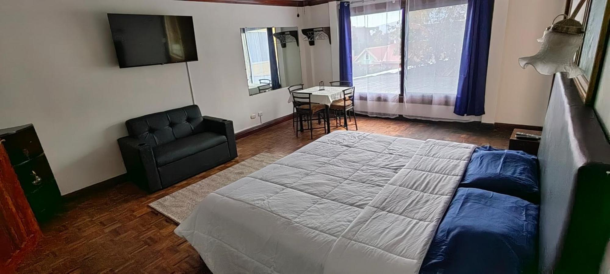 Hotel Whiskey Barrel San José Esterno foto